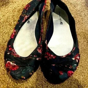 Floral shoes